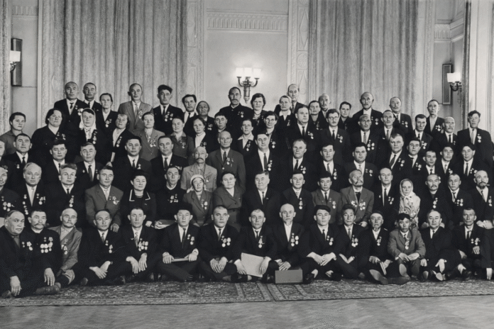 1.1.78 Фото награжденных орденами