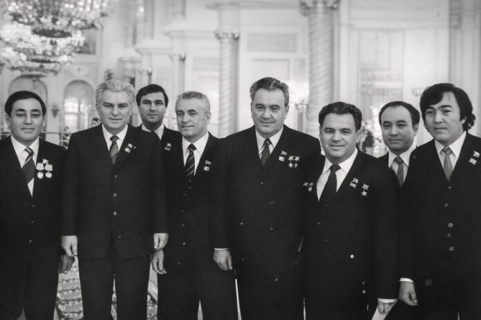 1.1.181 Я.Г. Геринг с Кунаевым и Сулейменовым